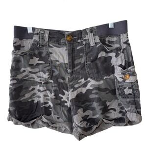 Knox Rose Shorts Womens Size M Gray Camo Cargo Utility Pockets Roll Cuff Casual